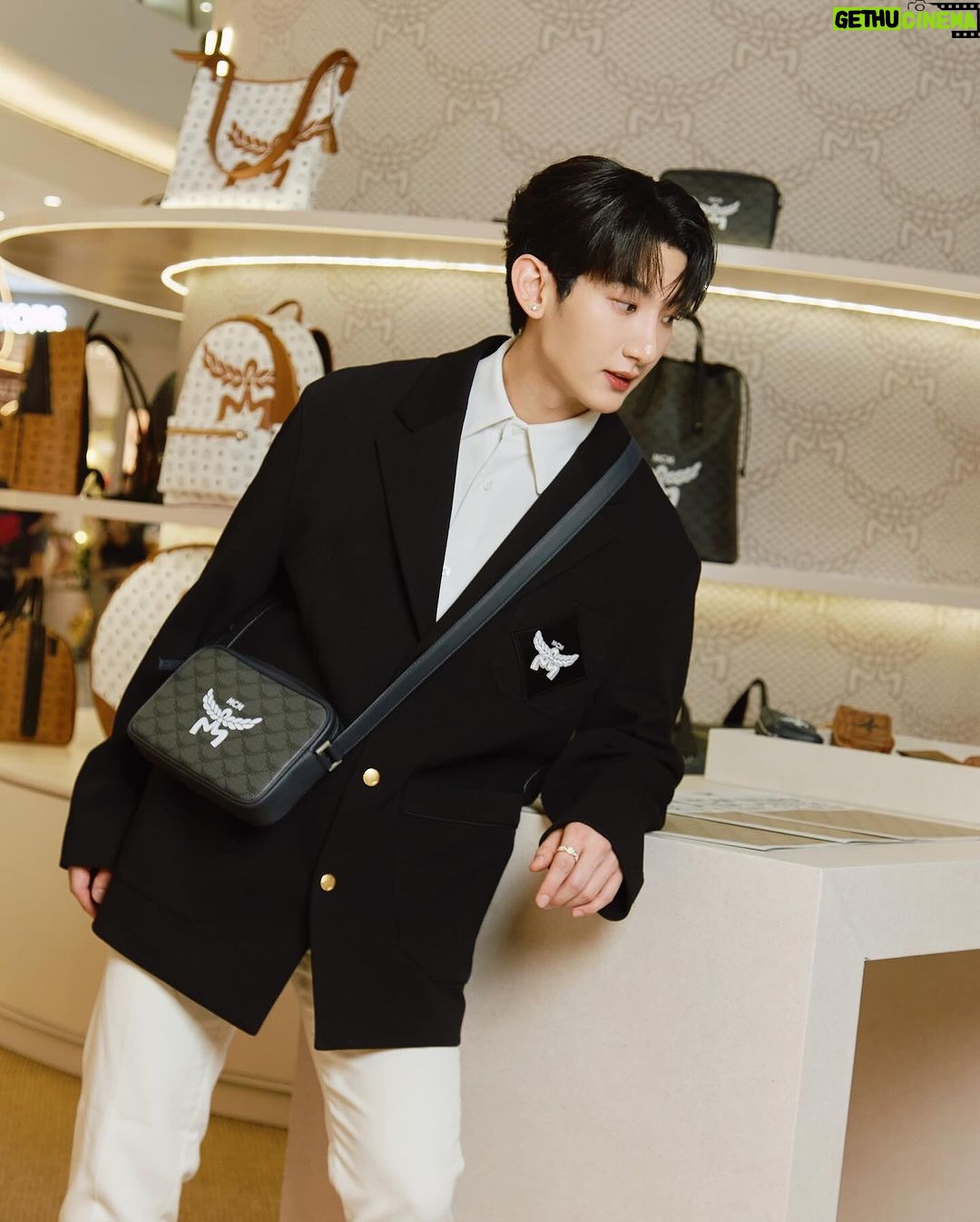 Jirakit Kuariyakul Instagram - The New MCM Lauretos Collection #MCMThailand #MCMLauretos #MCMLauretosPopup @mcmthailand