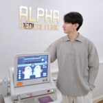 Jirakit Kuariyakul Instagram - หน้าดีตลอดกาลด้วยนวัตกรรม Ultherapy SPT เครื่องแท้ (รุ่นใหม่ล่าสุด) จาก @merzaesthetics_th ใครสนใจนัดคิวคุณหมอ ได้ที่ @alphamedicalclinic #ทำก่อนหล่อก่อน #ultherapy #ulthera Alpha Medical Clinic