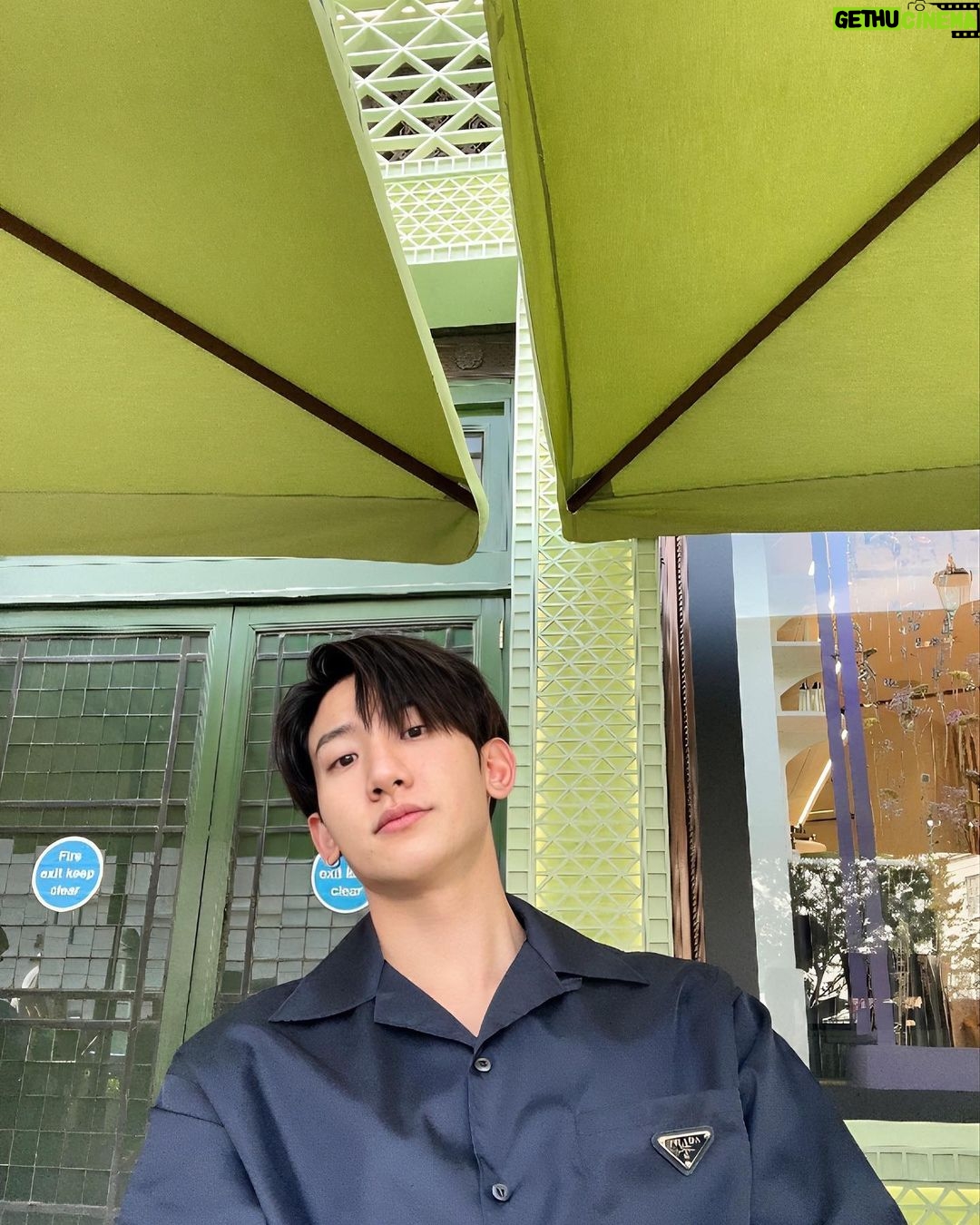 Jirakit Kuariyakul Instagram - ☕️ Harrods