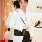 Jiratchapong Srisang Instagram - @Rogervivier #RogerVivierTH #RogerVivierSiamParagon Siam Paragon