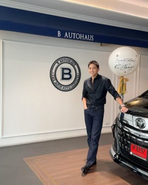 Jirayu Tangsrisuk Instagram - 💙💙 

#BAutohaus #BAutohausLumpini #BAutohausOutletRama3 #BAutohausExperience