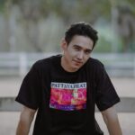Jirayu Thantrakul Instagram - โปรพิเศษสำหรับภาพยนตร์ ปิดเมืองล่า Pattaya 📽️ ซื้อเสื้อ 1 ตัว 799 บาท รับฟรีบัตรดูหนังรอบพิเศษพร้อมผม 1 ใบ รายละเอียดเพิ่มเติม Line : @soul_guu จำกัดเพียง 200 ที่นั่งเท่านั้น!!