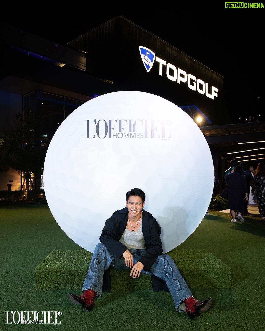 Jirayu Thantrakul Instagram - งานสนุกและดีใจที่ได้เจอทีมนี้ครับ #Topgolf #TopgolfMegaCity #TopgolfThailand #HommesThailand #LOfficielHommesThailand #LOfficielHommesxTopgolf
