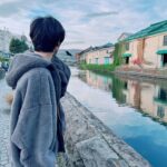 Jisung Instagram - 가족하고 여행. ☺️☺️☺️☺️ 추억들은 점점 사라지고 그 자리에서 새로운 추억들이 생겨난다 #여행 #힐링 #아직_많다