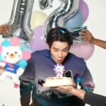 Jitaraphol Potiwihok Instagram - สวัสดีครับน้องลาซ อายุครบ 12 ขวบแล้ว 🎂 ขออวยพรให้น้องลาซสดใส น่ารัก ใจดี และอยู่มอบดีลดี ๆ ให้กับพวกเราไปนาน ๆ นะครับ 6 โมงเย็นวันนี้ ผมไปงานปาร์ตี้ฉลองวันเกิดน้องลาซด้วย ถ้าอยากรู้ว่าสนุกแค่ไหน ต้องห้ามพลาดเด็ดขาด!! ไปดูกันได้ทาง Facebook และ YouTube Lazada Thailand เลยครับ! #LazzieBDAY #สุขสันต์วันเกิดน้องลาซ #LazadaTH