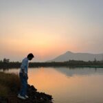 Jitendra Kumar Instagram - ☘️ #breather #lakeside