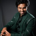 Jitendra Kumar Instagram - तेरी यादों में महफूज़ ॥