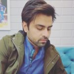 Jitendra Kumar Instagram - ParleG is only reliable.. you Just cant trust fancy things!! #funtime #trendingsongs