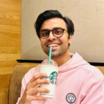Jitendra Kumar Instagram - Coffee-shop #starbucks #grace