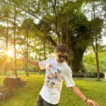 Jitendra Kumar Instagram - 🌿🌱🍀 #vibe #green