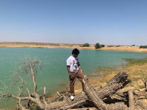 Jitendra Kumar Instagram - मैं फिर आऊँगा.. ॥ 

#colours #desert #surreal #tharlife