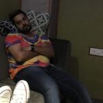 Jitendra Kumar Instagram - A Journey with this Kid : Met this person in 2012 on a set, he was acting in the project and I was an AD coordinating with actors, and their costume AD.. he was performing a Charachter I wanted to play badly.. so I met him with a jealous heart .. and when I saw him acting, and dekh ke laga ..acting theek hai insaan achcha hai shayad isliye isko wo role mila hai 😅 .. one of my first learning is that ..chahe kitna bhi talent ho insaniyat hona bahut jaruri hai .. we have a huge age difference… but I personally feel that I’m more mature than him and he is way more kiddish than me.. A great captain of any ship.. I’m thankful and feel lucky that Im part of his every new ship that he captained.. finally with a sinusoidal 10 years long Journey he made his first film with love and 200% dedication .. this movie is really special for me .. This is a moment which I will keep very close to my heart forever .. I am thankful to this man .. I m thankful to the audience who inspire me with their love ❤️ .. Thank you 🤗 @eightypackabs 🎩