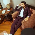 Jitendra Kumar Instagram – 🍷🌹🥤

#suitup #winelover 

Styled by @krishi1606
HMU by @shenoyafernandes 
Photography by  @niravthakkarphotography
Outfit by  @basicsandoffbeat