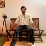 Jitendra Kumar Instagram - 🦜🕊️☘️ #lightup #getup Styled by @krishi1606 HMU by @shenoyafernandes Wearing @fugazeeinc Sneakers @elevarsports_official Imagery by @mohita_27_ @amitgaikwad191