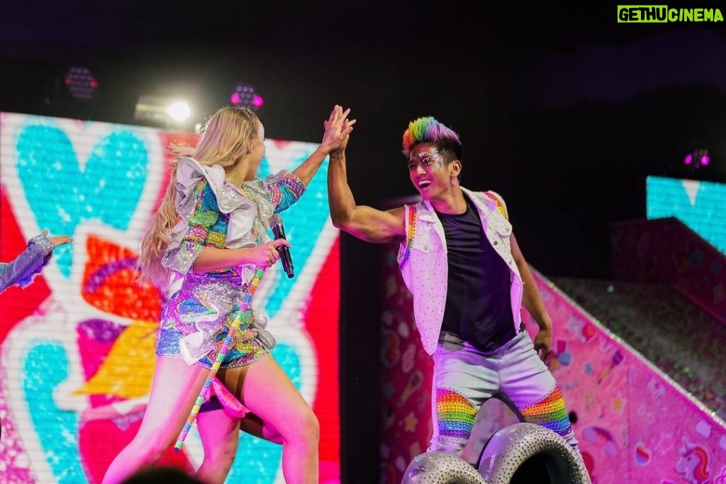 JoJo Siwa Instagram - Thank YOU for everything🙏🏼 I’ve been home for 3 days now and I’ve had time to breathe and look back at the last 3 years of this tour. Every single night was a dream on stage. Well… a D.R.E.A.M. :) I would be lying if I said I don’t miss it. I do, so much already. But I have SOOO many amazing memories that I will hold on to forever and ever.❤️🧡💛💚💙💜 here are some pics from my last show on tour in New Orleans!!!