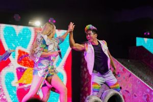 JoJo Siwa Instagram - Thank YOU for everything🙏🏼 I’ve been home for 3 days now and I’ve had time to breathe and look back at the last 3 years of this tour. Every single night was a dream on stage. Well… a D.R.E.A.M. :) I would be lying if I said I don’t miss it. I do, so much already. But I have SOOO many amazing memories that I will hold on to forever and ever.❤️🧡💛💚💙💜 here are some pics from my last show on tour in New Orleans!!!