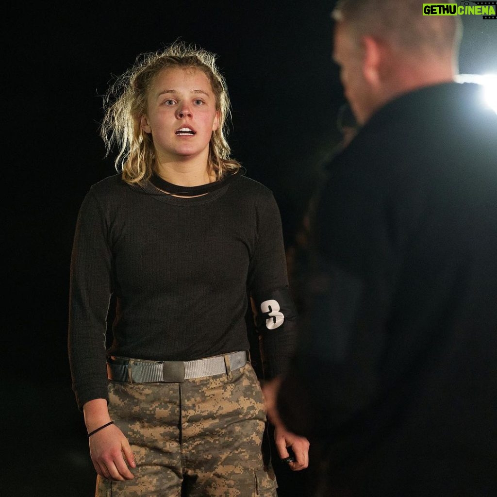 JoJo Siwa Instagram - It’s all fun and games till someone breaks their face. Monday night you’ll see what we went through on day 4 of special forces… it was a brutal, exhausting day. By far the hardest day, physically, and mentally in my life.