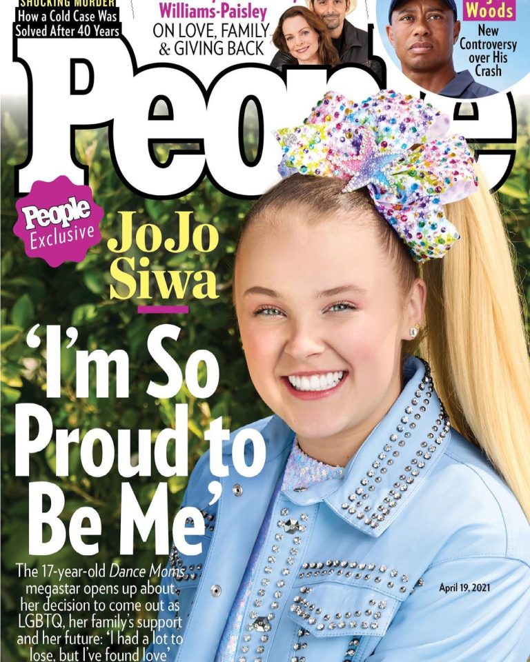 JoJo Siwa Instagram - Wow😭 I’m so honored to be on the COVER of the new issue of @people magazine!! It will be available on newsstands nationwide this Friday!! In this incredible interview with @jasonsheeler we talk about my story and how showing the world the love side of myself changed my life for the better. I CAN’T WAIT FOR YOU ALL TO READ ON FRIDAY!!!💙