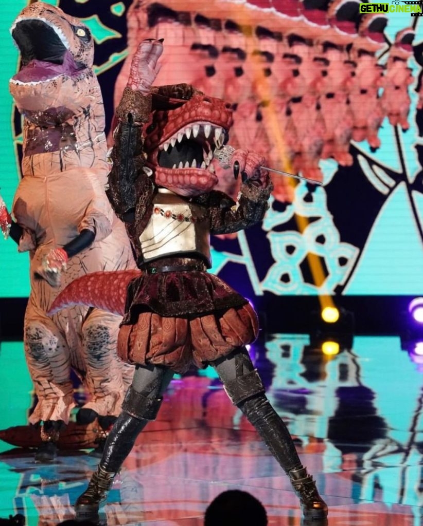 JoJo Siwa Instagram - look who it is!!🦖🦖🦖 I had the best time of my life. seriously. Thank you so much @nickcannon @maskedsingerfox @foxtv for letting me be part of such an incredible TV show! Thank you to Lindsay, The athletic one, Tamara, My happy in ear guy, Chris, and all of the crew on The Masked Singer for becoming a part of my family and treating me as a part of yours❤️ I loved getting to be the T-Rex so much. 🦖 I’m sad to say goodbye to my lil dino friend we named Jeddie, but she will live in my heart and soul for forever! 🤟🏼 Thank you to all of you for being so nice and kind to the TRex! it was so fun seeing all of you guess! and it was SO hard not to talk about it! but i did it!😜 Ok.... i love you T-Rex. and i miss you. all i want is to put all 18 layers of this costume back on right now hahah!!