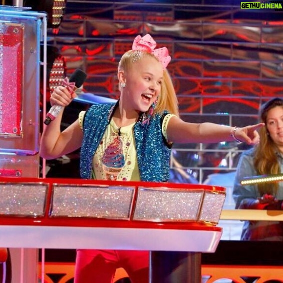 JoJo Siwa Instagram - Whose ready for LIP SYNC BATTLE SHORTIES this Friday on nickelodeon at 7:30PT🎉 DEFINITELY one of my favorite episodes😍💜