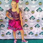 JoJo Siwa Instagram - Had so much fun at the Teen Choice Awards!!! 🎀⭐️🎉