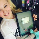 JoJo Siwa Instagram – Love my plaque that YOUTUBE sent me for having 100,000 subscribers!!!!! LOVE MY FANS SOOOOOOOOOOOO MUCH 💗💗💗💗💗💗💗💗💗💗💗💗❤️❤️❤️❤️❤️❤️❤️❤️🎀🎀🎀🎀🎀🎀🎀🎀