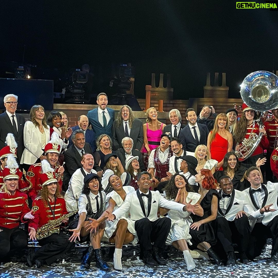 JoJo Siwa Instagram - We stepped in time.🤎 Beyond honored and grateful to have been a part of #DickVanDyke 98 Years of Magic TV special that airs TONGIHT at 9/8c on @CBS. I will never forget this moment of performing step in time for Dick Van Dyke himself. This truly is one of the highlights of my career. I can’t say thank you enough to the incredible team around this project. The dancers in my number you all are phenomenal, and of course, massive thank you to @alison_faulk and Charlie for creating the most magical version of step in time for me to perform. One of the best weeks of my life creating this number, seeing it all come together tonight on air is going to be the best thing ever. 🤎