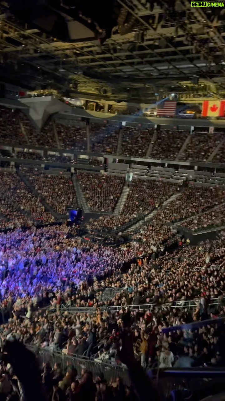 Jo Koy Instagram - Las Vegas sold out @tmobilearena 14k+ standing room only! Mahal Kita T-Mobile Arena