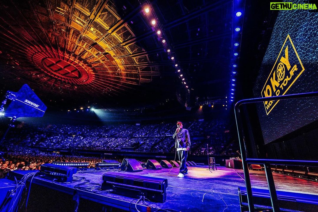 Jo Koy Instagram - I had my friends pop up at The Forum.