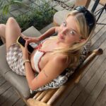 Joalin Loukamaa Instagram – 4/20 🗣️Sooooo000000Loo out!🙏
#Joalin hashtag share this if you already had a shower today 🚿 if u didn’t u stink (u can still share it’s ok) 😔😗