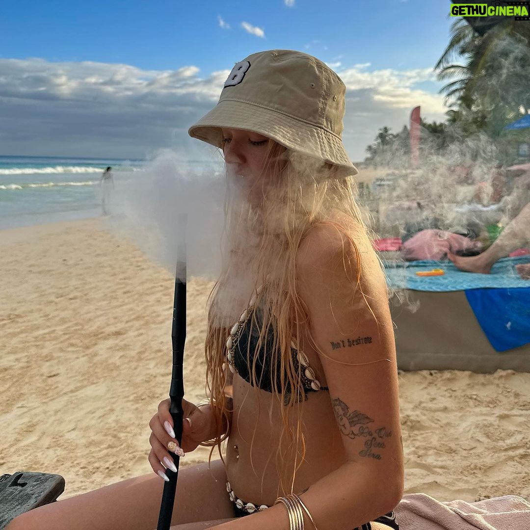 Joalin Loukamaa - 42K Likes - Enjoy whatās left of the year & see you 2024 š