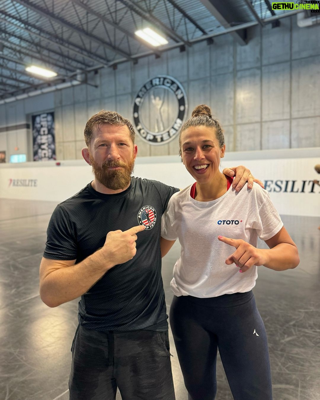 Joanna Jędrzejczyk Instagram - What can I say? Not much. Only that I’ve missed you Coach Mike @mikebrownmma and the whole team @americantopteam .🔥 Good to be back on the mat at one of the best gyms in the world. It’s been a while. I’m moving back to Miami tomorrow. We’re about to start the fightweek before #UFC299 . Super pumped for Gamrot @mateusz_gamrot and Dustin @dustinpoirier - the two hardest working athletes at the gym. 👊🏼 Pleasure watching them train and perform at the highest level. AMERICAN TOP TEAM | UFC | UFCMIAMI | MMA | #americantopteam #ufcmiami American Top Team