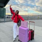 Joanna Jędrzejczyk Instagram - NEW YORK 🇺🇸🛩️ długa podróż, krótki pobyt ale mocno potrzebuje tych 4 dni w NY🗽 trochę pracy i przyjemności😃 xoxo … #ny #ufc295 #ufcnyc #readytotravel Lotnisko Chopina