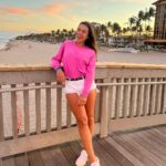 Joanna Jędrzejczyk Instagram – The Golden Hour 🌅 

GOLDEN HOUR | SUNSET | FLORIDA 

#goldenhour #goldenhourphotography #goldenhourlight #sunsetphotography Deerfield Beach Pier