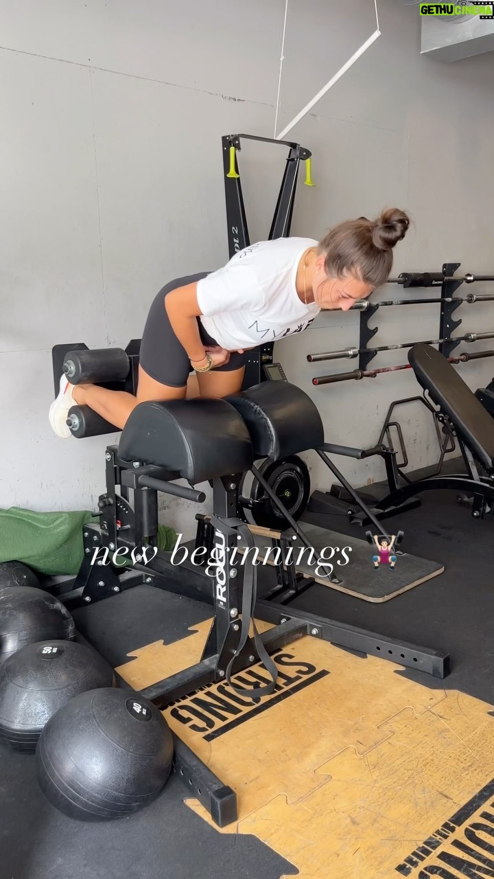 Joanna Jędrzejczyk Instagram - new beginnings 🏋🏻♀️ #treningsiłowy #strengthtraining Olsztyn, Poland