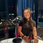 Joanna Jędrzejczyk Instagram – Kocham ten stan kiedy sie uśmiecham 😃 

opalona, wypoczęta z naładowanymi bateriami i pozytywnym nastawieniem prosto z samolotu popędziłam na wywiad z @pestkashoots 🎙️ 

jeszcze ostatnia prosta podróży pociągiem i będę już w domku po dwóch tygodniach nieobecności. 

Najpierw wycałuje i wytule Daisy, a później wezmę długą kąpiel aby zrelaksować sie długiej i wyczerpującej podróży. Jutro od rana czekają mnie już kolejne misje, treningi i firmowe zadania. 

Lecimy z tym! 🫶🏼

Wieczór w domku czy jeszcze macie@cos do ogarnięcia?

#homesweethome🏡 #almosthome #warsaw #warszawa #backhome #positivethinking Warsaw, Poland