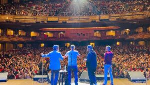 Joe Gatto Instagram - VIDEO ON MY YOUTUBE CHANNEL

Bumped into some of my life long friends up here in Boston tonight. Love you brothers. Great show. #thetenderloins