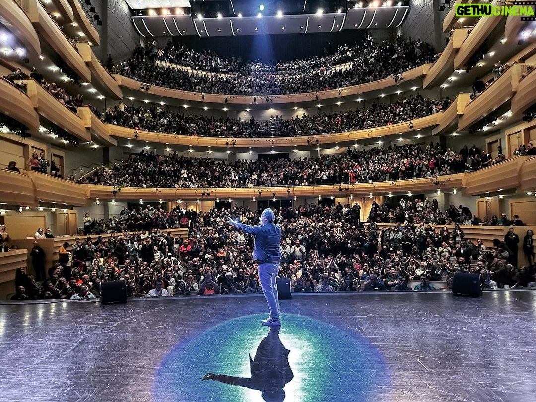 Joe Gatto Instagram - An amazing night with 2100 friends here in Madison WI. Thanks for coming out to laugh with me and supporting my journey. I appreciate you all. Ticket link in bio or go to JoeGattoOfficial.com for all cities. 📸: @justingerace Overture Center for the Arts