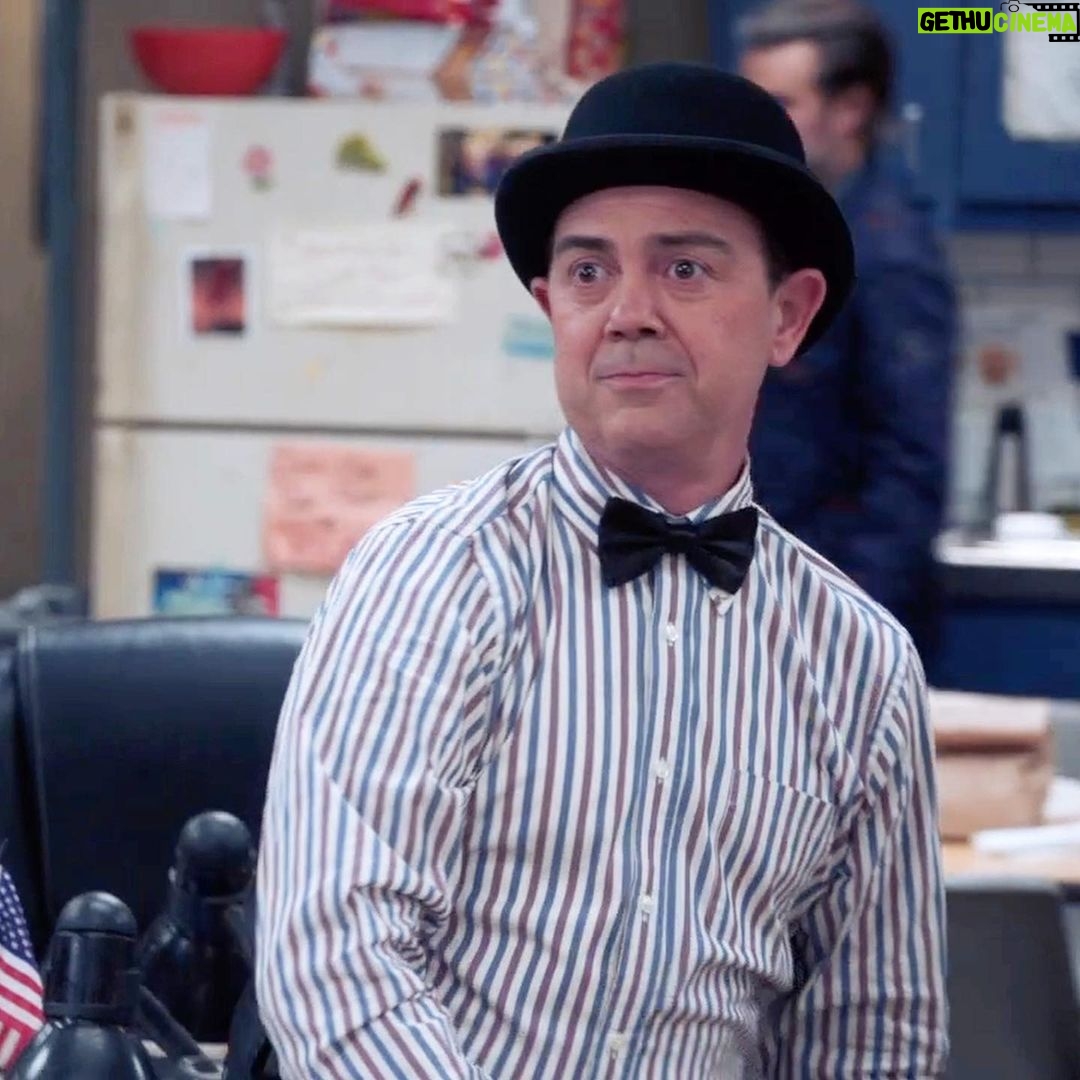 Joe Lo Truglio Instagram - All sorts of sweet goodies tonight! 🍬🍭 @nbcbrooklyn99 #Brooklyn99