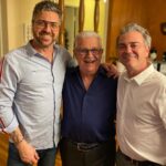 Joe Lo Truglio Instagram - 💥Happy 80th Birthday💥to the handsome gent in the middle. He’s the sweetest man on earth. Love you Dad. ❤️