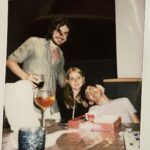 Joe Locke Instagram - Who needs to Locke for love when you already have everyone you need in your life xxxxx Also f*ck the sun 💕
