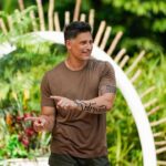 Joe Manganiello Instagram - And then there were 12… More adventure awaits as the stakes get even higher… Don’t miss an all-new episode of #DealorNoDealIsland Monday on @nbc & streaming on @peacock.