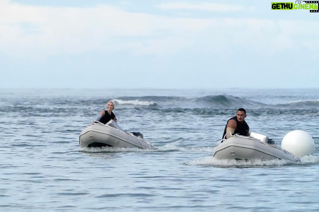 Joe Manganiello Instagram - TONIGHT! An all NEW excursion involves a water raft race and a high stakes, poker-esque, bluffing competition culminating in a showdown between Rob and Aron that could put Amy in position to take control of the game. All that and more on DEAL OR NO DEAL ISLAND, tonight at 10pm eastern on NBC & next day on PEACOCK. ποΈπΌπ°
