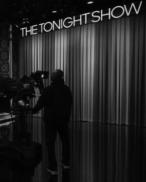 Joe Manganiello Instagram - Tune in TONIGHT to The Tonight Show with Jimmy Fallon!

#dealornodealisland