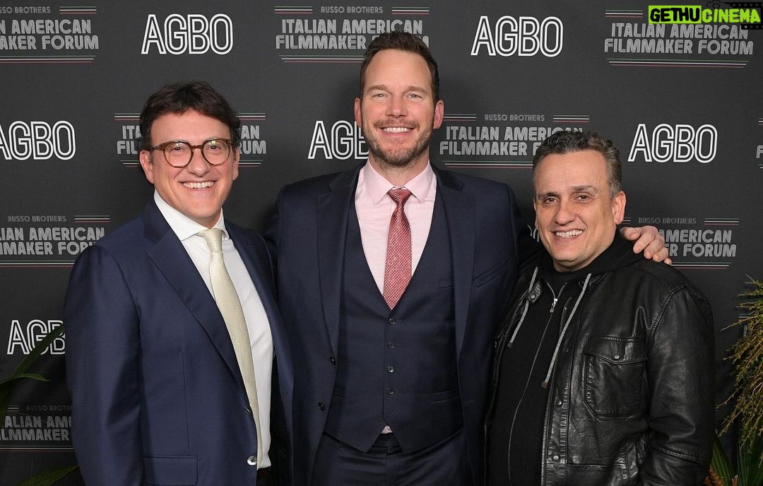 Joe Russo Instagram - Such a wonderful evening honoring Louis D’Esposito with the inaugural Renaissance Award. Had a mini Marvel reunion celebrating one of our favorite Italians. Saluti! #RussoBrothersItalianAmericanFilmmakerForum