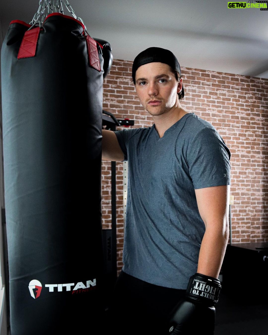 Joel Courtney Instagram - My cardio has seriously stepped up with @betitanfit gear! My punching bag, fan bike, and battle ropes are my favorites. What are yours? ππΌππΌ #betitanfit #homegym #homegymsetup #fitnessmotivation #fitness #healthylifestyle