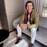 Joel Courtney Instagram - I love me some @coach and don’t get me started on these #redbottoms @louboutinworld Styled - @ashleypweston Grooming - @nicoleellemakeup 📸 - the one and only @mia_scholink Brought to you by @nickifioravante with @viewpoint.pr #pressday #pressjunket What’s your favorite shoe? 👇🏼👇🏼 Four Seasons Hotel New York