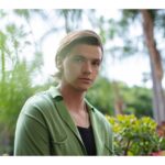 Joel Courtney Instagram - I can’t believe that @thekissingboothnetflix has come to an end. Truly is the end of an era. Thank you for all your love and support 🙏🏼 #tkb #thekissingbooth #😭