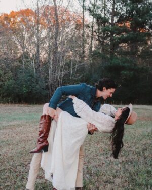 Joel Courtney Instagram - Thankful for you and all of the adventures we’ve had in just a single year. Around this time last year was when we moved to TN and it’s safe to say that sometimes the unknown + unexpected parts about life are the best ones. 🫶🏼🍁

#thankful #thanksgivingphotoshoot #happythanksgivng #fallphotography #fallphotoshoot #coupleshoot #couplesphotography #joelandmia #whitedress #thanksgivingoutfit