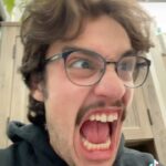 Joey Bragg Instagram - This happen to anyone else? Dump your poop stories in the comments!